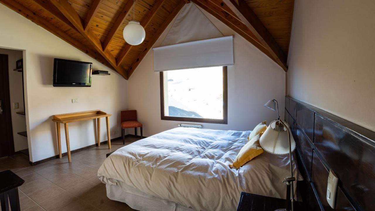 Hotel Poincenot El Chalten Exterior photo