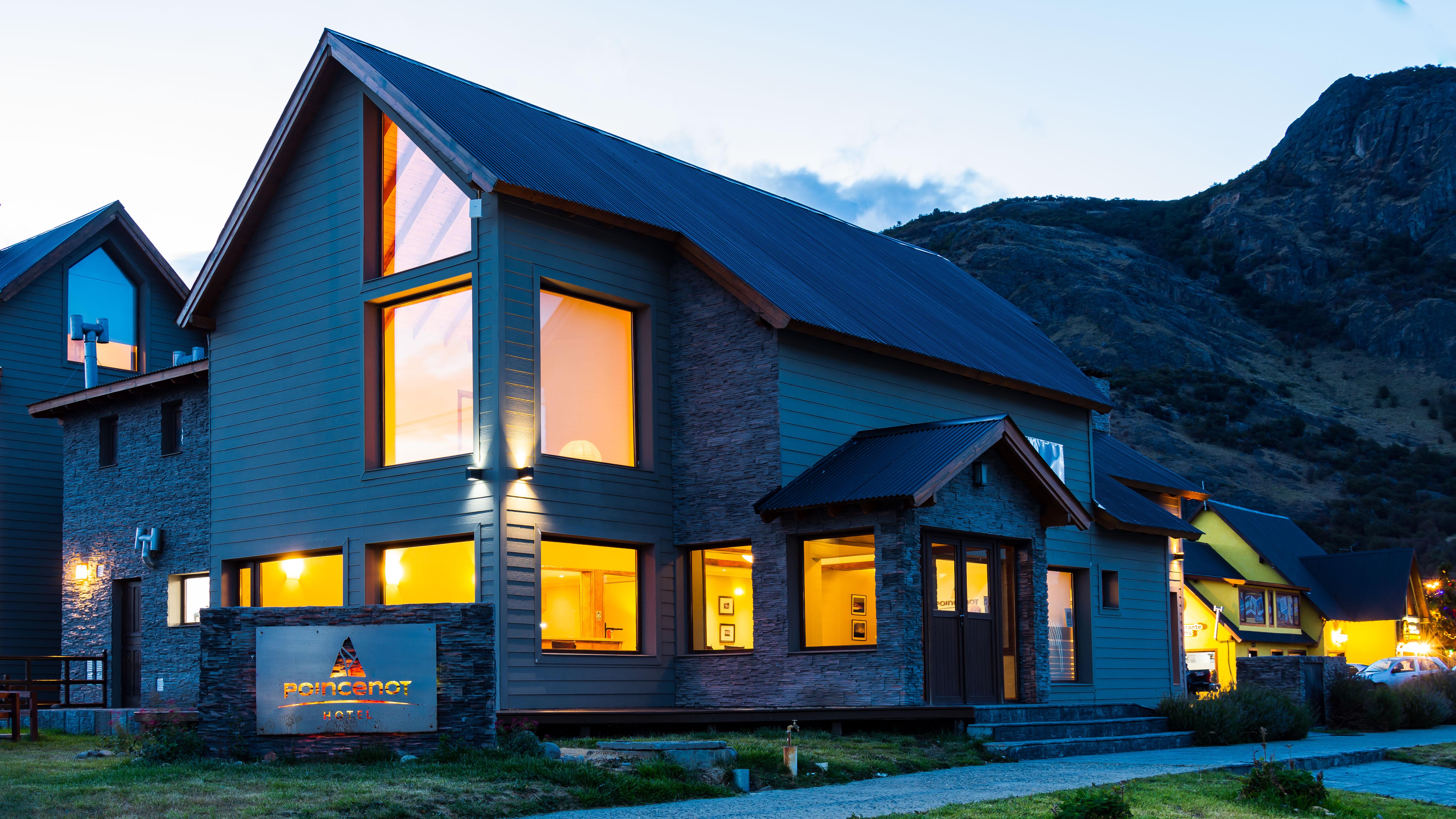 Hotel Poincenot El Chalten Exterior photo